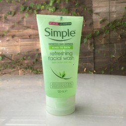 Simple Refreshing Facial Wash 150 ml